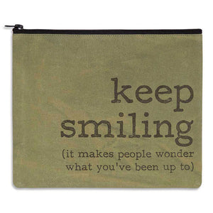 Keep Smiling Travel Bag - D&J Farmhouse Collections